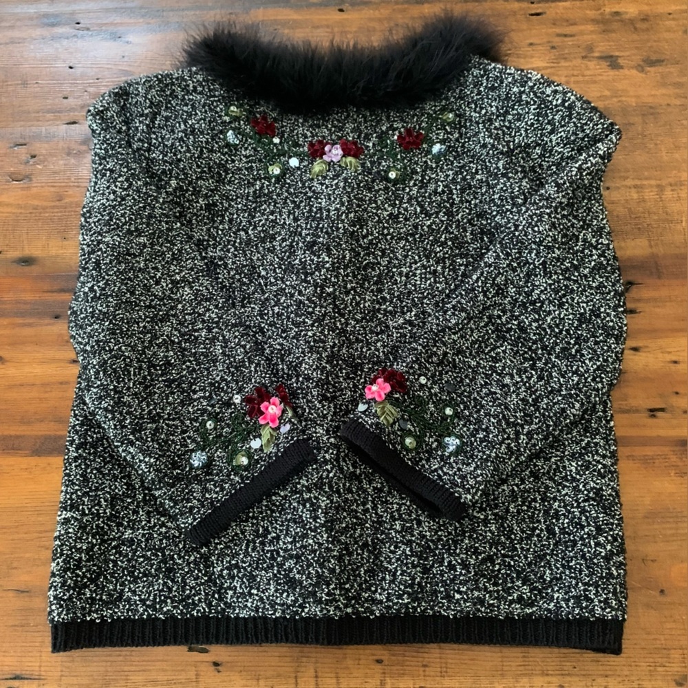 Vintage Embellished 90’s Cropped Art to Wear Fur Collar Funky Cardigan Sz S - Picture 7 of 9